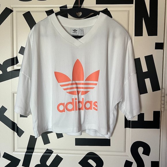 Adidas Women's Originals Trefoil Cropped Tee Size S - Picture 2 of 9
